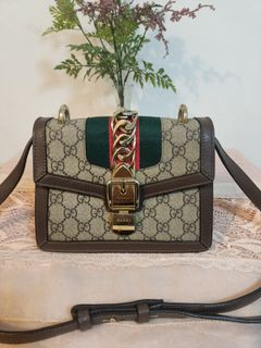 (Category: ) located in . Submitted by preloved439 (Listing ID 1466384172, Image 1). Description: .