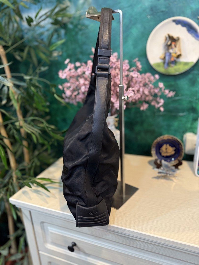 GUCCI HOBO NYLON BAG (Category: Luxury Bags & Wallets) located in Quezon City. Submitted by fivethousandlilies (Listing ID 1466415978, Image 2). Description: Guaranteed authentic Pm for more details No flaws.