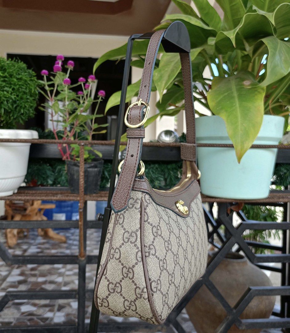 Gucci Ophidia mini shoulder bag (Category: Shoulder Bags) located in Barugo. Submitted by green.trendsetter (Listing ID 1466395824, Image 2). Description: PRELOVED FINDS FROM JAPAN PLEASE READ BEFORE PURCHASING • PRELOVED MEANS PRELOVED. Each piece has been previously loved and may naturally have signs of use such as creasing, scratches, stains, discoloration, or other imperfections. Kindly manage your expectations accordingly. • AUTHENTICITY IS 