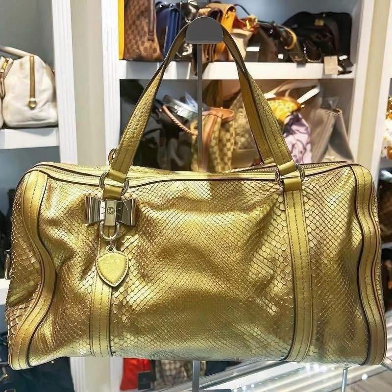 Gucci Python Bag (Category: Bags & Wallets) located in Singapore. Submitted by yanholuxury (Listing ID 1466415121, Image 1). Description: Preloved Authentic Gucci Python Bag $780 VISIT US AT YANHO LUXURY TODAY !!! BUY SELL TRADE WATCHES,LUXURY GOODS ,JEWELLERY BEST PRICES AND VALUATIONS FOR YOU 0% Instalment Payment Plans Available With These Credit Cards UOB 36 mths DBS & POSB 24 mths Maybank 12 mths Ocbc 12 mths Diners 6 mths Atome 3 mths 6 mth