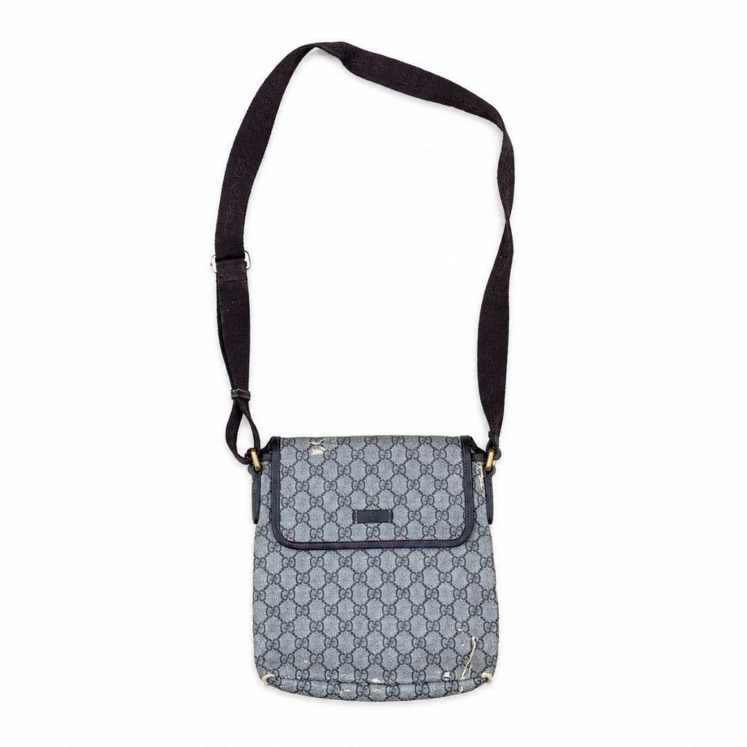 GUCCI SLING BAG AUTHENTIC (Category: Sling Bags) located in Cagayan de Oro. Submitted by primo_102098 (Listing ID 1466436449, Image 1). Description: GUCCI AUTHENTIC SLING BAG ISSUE SCRATCHES ONLY SOBRANG GANDA PAPO NITO.