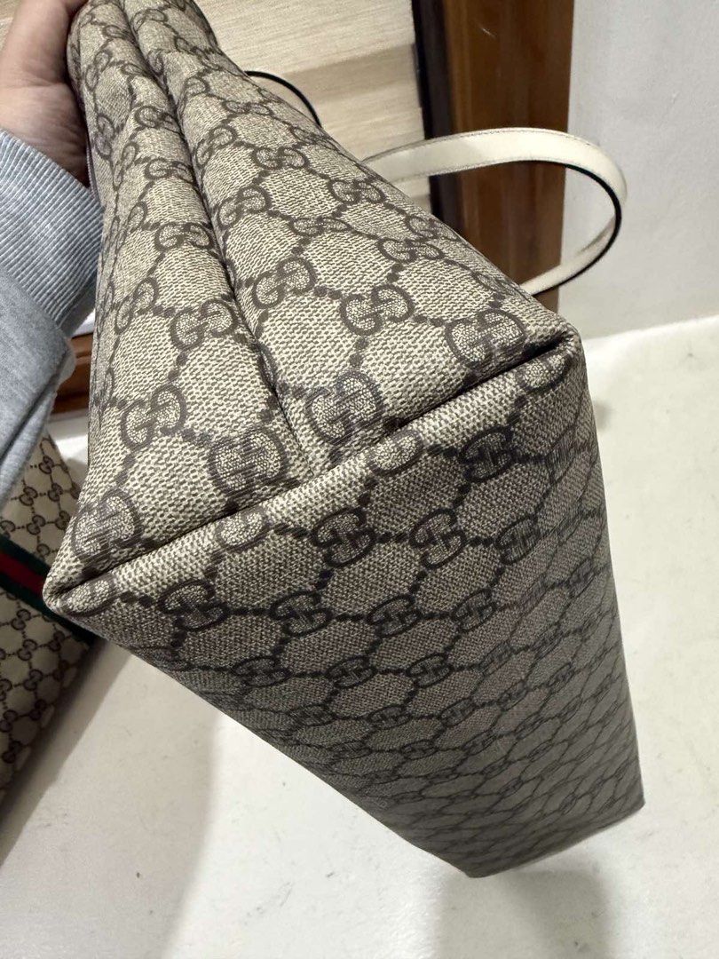 Gucci Tote- Canvas with zipper (Category: Tote Bags) located in Makati City. Submitted by lambogirl (Listing ID 1466503076, Image 3). Description: ✔️ 100% Automatic money back guarantee if proven fake. ✔️comes with dust bag,and entrupy. ✔️Free shipping or pick up (Makati).
