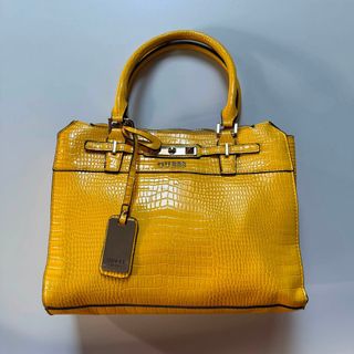 (Category: ) located in . Submitted by vintgbags (Listing ID 1466437569, Image 1). Description: .