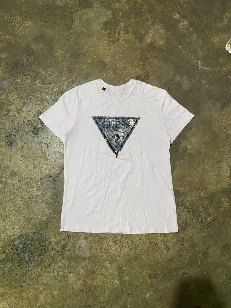 Guess Tshirt (Category: Tshirts & Polo Shirts ) located in Cebu City. Submitted by muzanoren (Listing ID 1466507469, Image 1). Description: No Issue Excellent condition 9.8/10 overall Large on tag Dimensions 20x27.