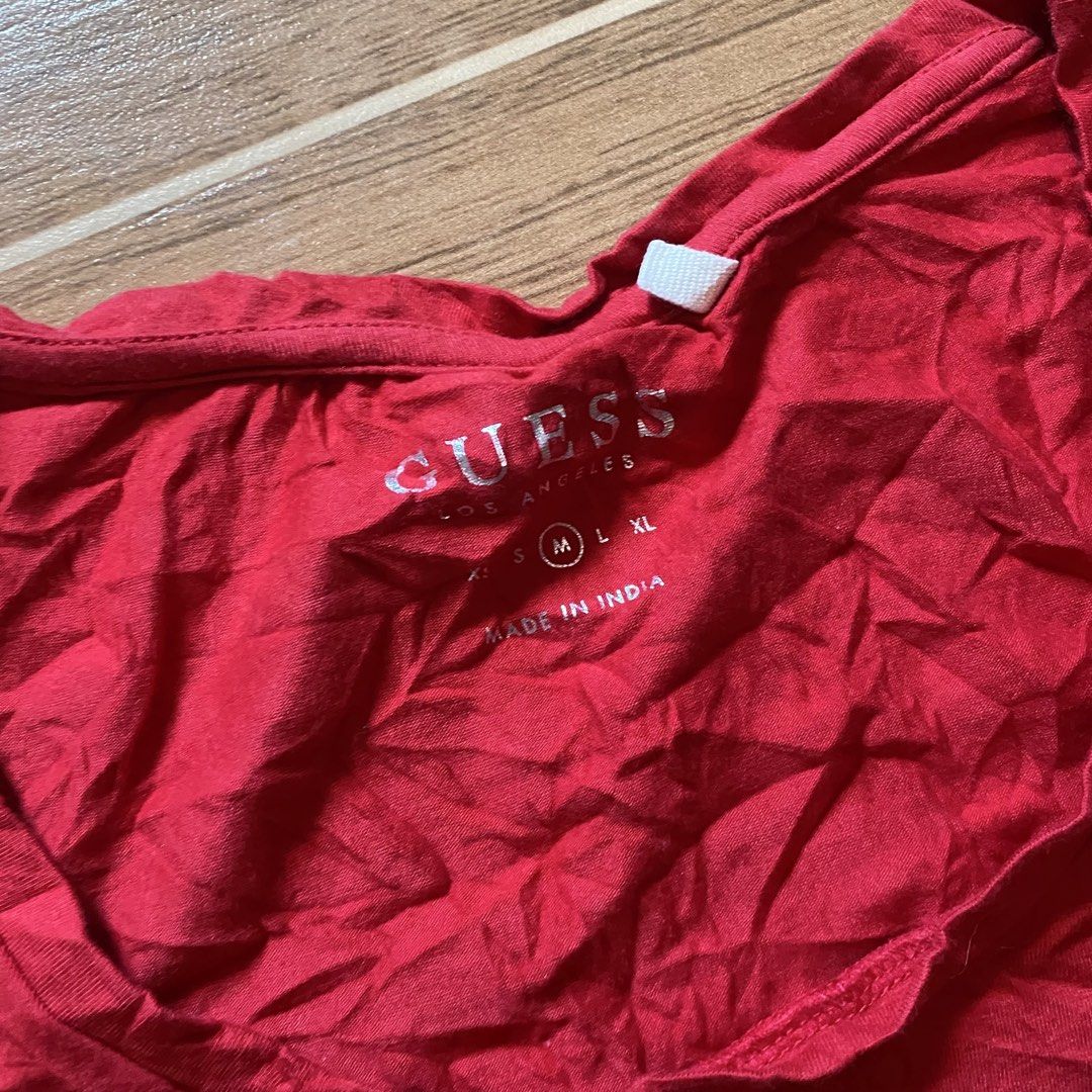 Guess y2k shirt (Category: Shirts) located in Paete. Submitted by fat.archives (Listing ID 1466385006, Image 3). Description: Dimes Bust 16 Length 22 +sf.
