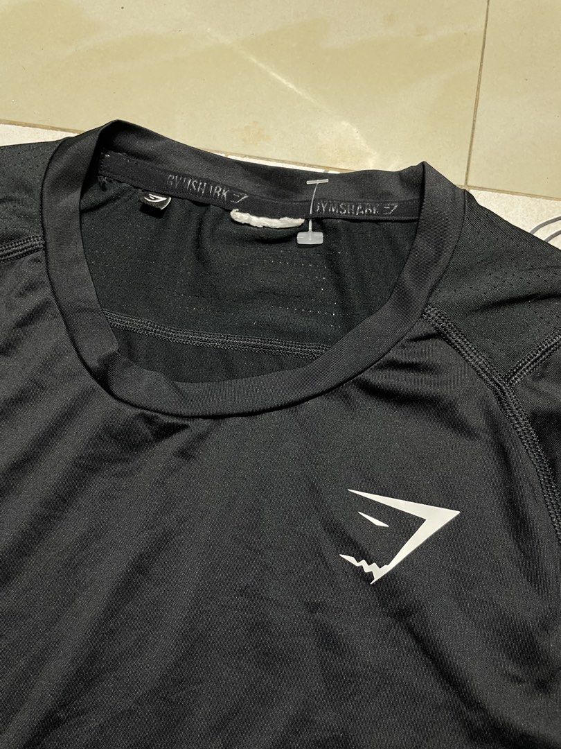 Gymshark Element Baselayer T-Shirt (Category: Activewear) located in Quezon City. Submitted by renovare.196 (Listing ID 1466487700, Image 3). Description: Gymshark Element Baselayer T-Shirt As New Condition Color Rate: 10/10 No Issue Cut Washtag Measurements • Width: 17.5 • Length: 28.5 Price: 850 obo DM IF INTERESTED📥.