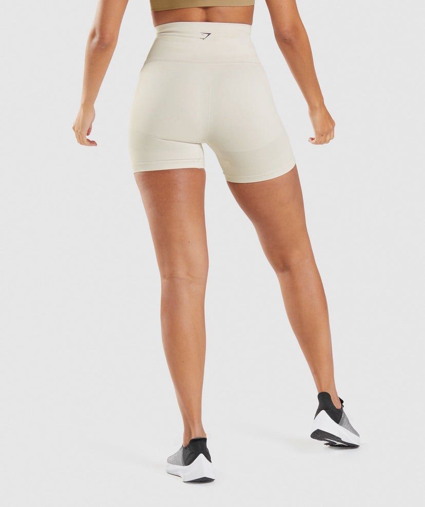 GYMSHARK ENERGY SEAMLESS SHORTS (Category: Activewear) located in Cabuyao City. Submitted by saucycloset (Listing ID 1466395875, Image 2). Description: GYMSHARK ENERGY SEAMLESS SHORTS Size : Small Dimes : 26-32W 13L Condition : Excellent Issue : none Price : 450 📍READY TO WEAR 📍Cabuyao Laguna .