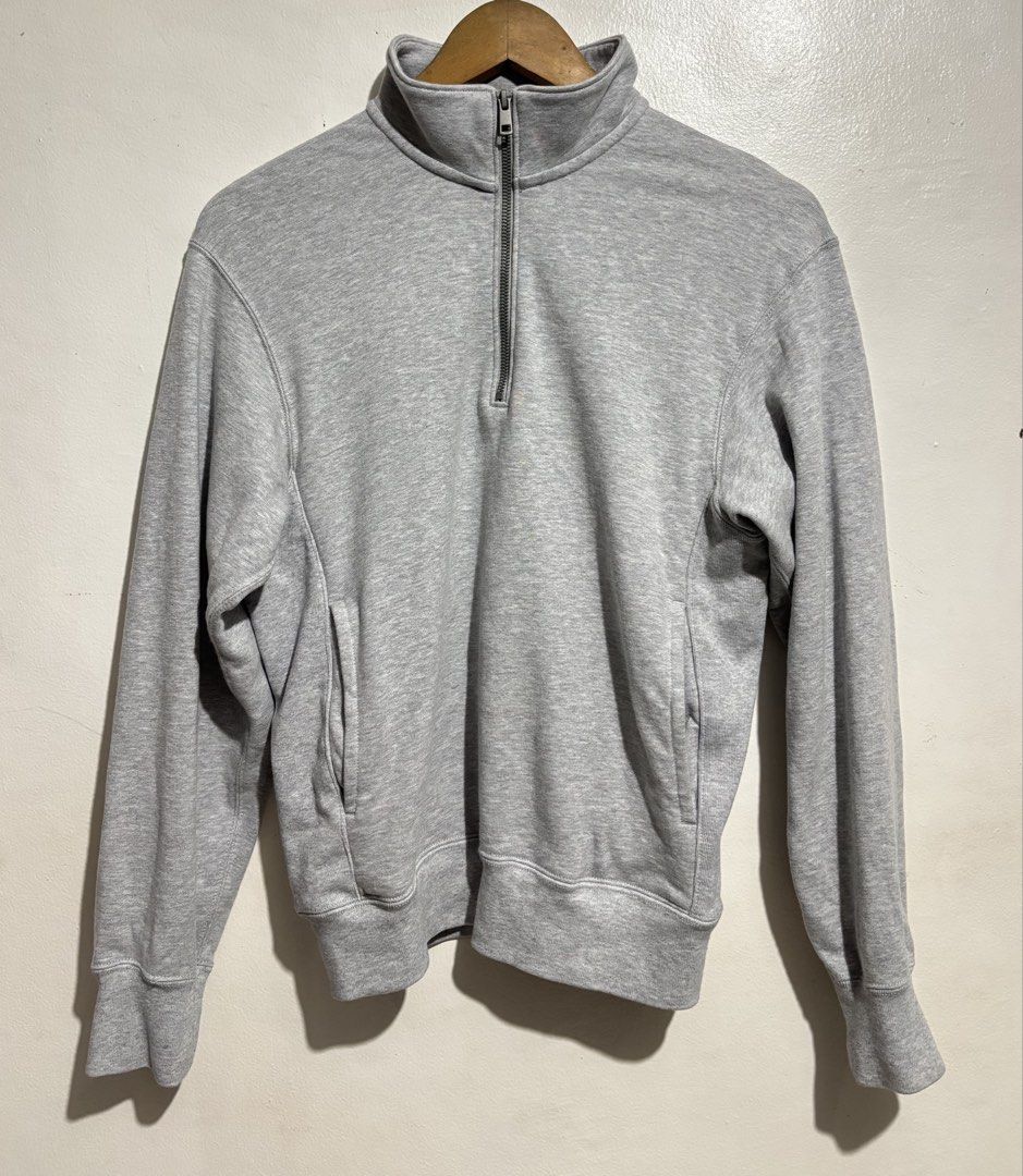 HALF ZIP UNIQLO (Category: Coats, Jackets and Outerwear) located in Caloocan City. Submitted by abbyslv (Listing ID 1466503901, Image 2). Description: size xsmall-small kinda fit for medium.