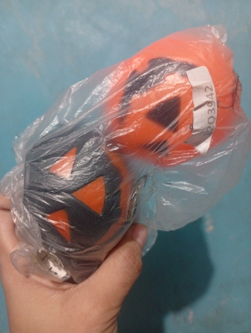 Halloween Party Supplies (Category: Occasions & Party Supplies) located in Taguig. Submitted by mgaabubotniligaya (Listing ID 1466367014, Image 2). Description: for take all includes wig , mini pumpkin buckets, lootbags , hanging skull for display, many more.