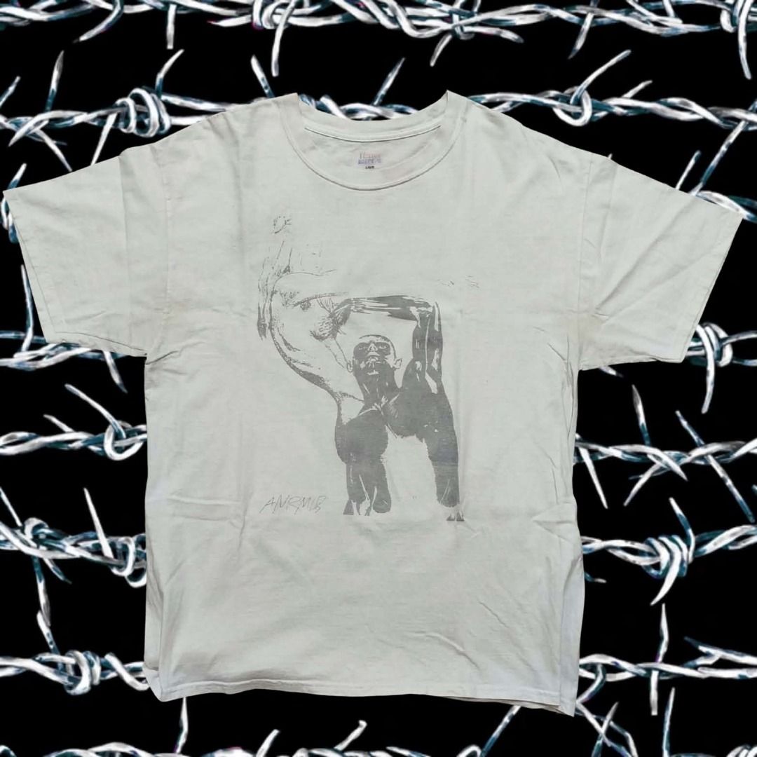 Hanes Sex Tee (Category: Tshirts & Polo Shirts ) located in Caloocan City. Submitted by barbed.vtg (Listing ID 1466385241, Image 1). Description: 21.5 WIDTH 28.5 LENGTH NEEDS WASH.