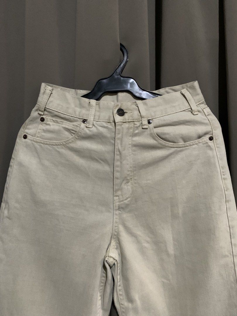 Hard Denim - Khaki (Category: Jeans) located in Manila. Submitted by belleflor (Listing ID 1466419038, Image 2). Description: Engineered from a tough, thick cotton denim twill, these pants offer that classic, rigid feel that holds its shape perfectly. Combining the rugged durability of high-quality denim with a versatile khaki hue, they bridge the gap between durable workwear and clean streetwear. .