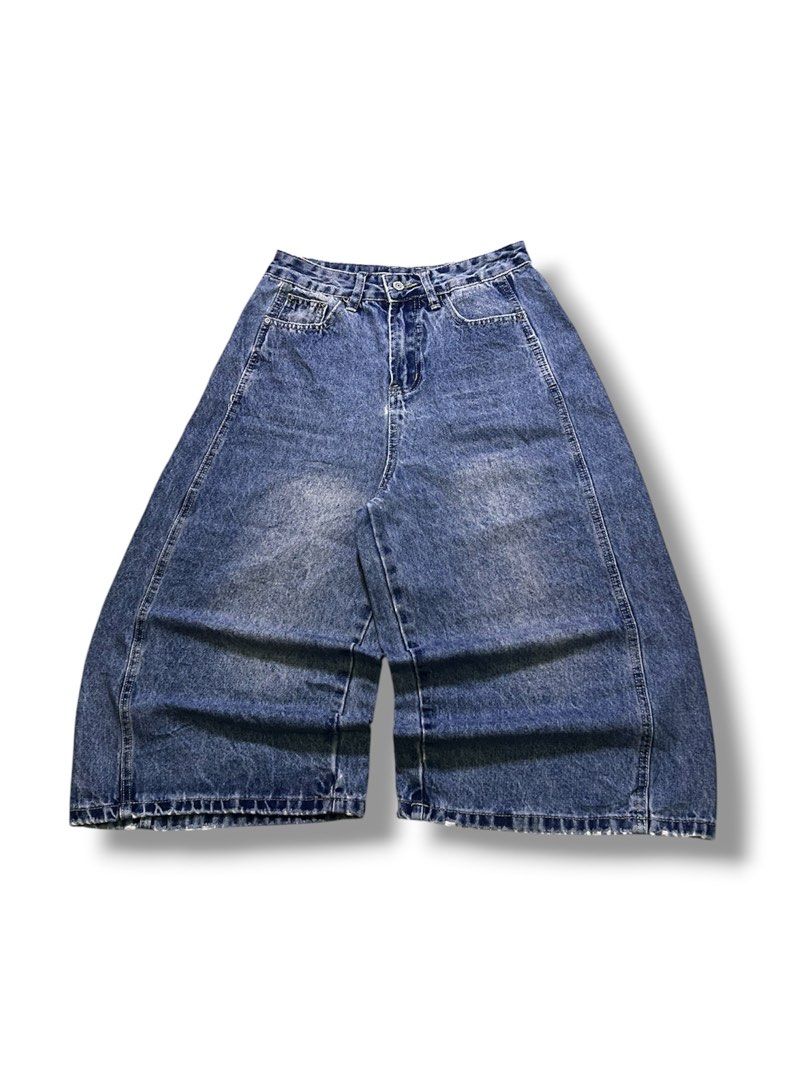 HARD DENIM LONG JORTS (Category: Shorts) located in Valenzuela. Submitted by arck_dreams (Listing ID 1466394241, Image 1). Description: Excellent condition No issue Waist 28 | Length 30 | Thigh 14.5 | Hem 13.5.