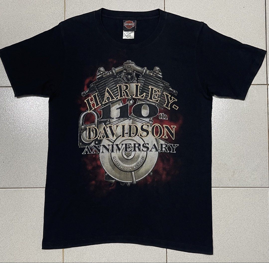 Harley Davidson Tshirt (Category: Tshirts & Polo Shirts ) located in Mandaue City. Submitted by MJ_80 (Listing ID 1466369477, Image 1). Description: Harley Davison 110 Anniversary Official Bravado Tag Medium Dimes: 19 X 27 See photos for measurements Color rate & Condition: 9.9/10 Price : 1,450.
