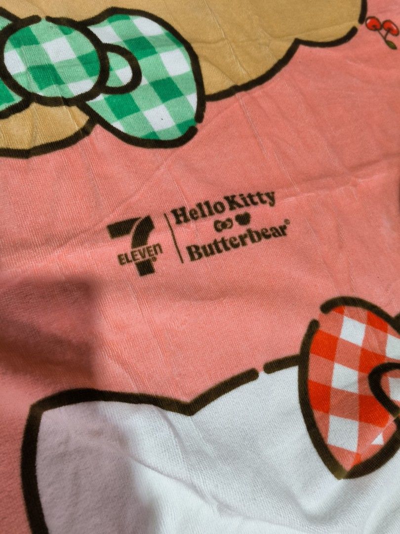 hello kitty x butterbear x 7-11 bath towel (Category: Towels, Napkins & Holders) located in Cavite. Submitted by jenniferst88424 (Listing ID 1466353880, Image 3). Description: hello kitty x butterbear x 7-11 bath towel from Thailand ♥️.