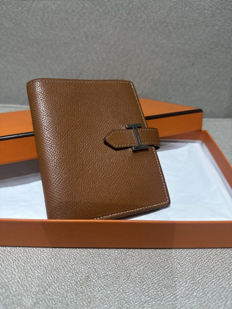 Hermes bearn wallet (Category: Luxury Bags & Wallets) located in Quezon City. Submitted by slluxury_ph (Listing ID 1466439930, Image 2). Description: Hermes Bearn wallet Still in good condition Provided box .