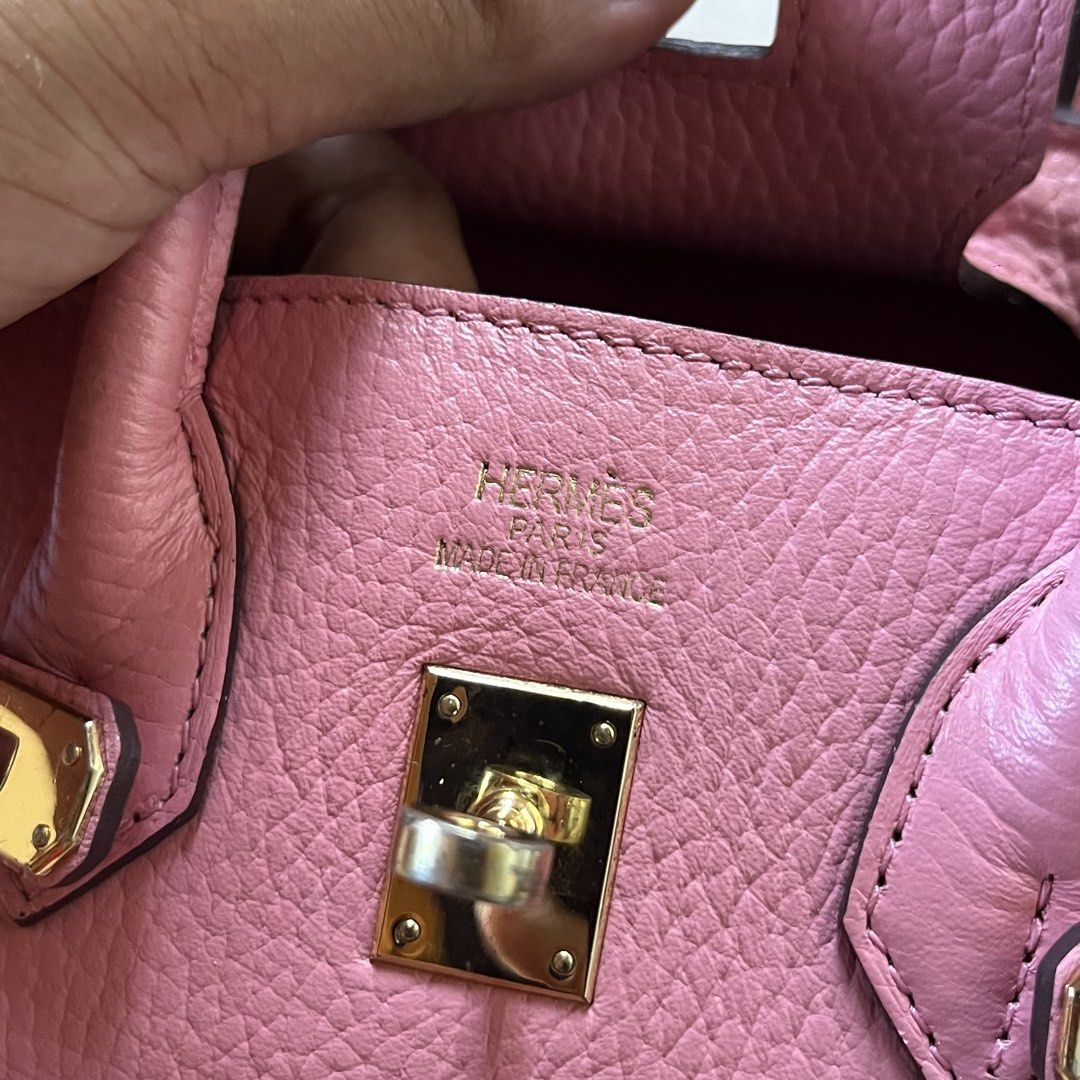 Hermes Birkin 25 Pink Leather Bag (Category: Luxury Bags & Wallets) located in Lucena. Submitted by __timeless.luxury (Listing ID 1466440937, Image 3). Description: Hermes Birkin 25 Pink Leather Bag Complete | Rank: A No major flaws .