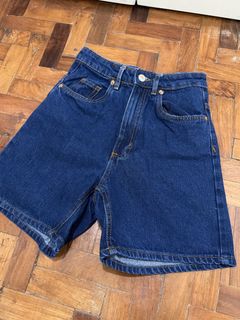 (Category: ) located in . Submitted by wearagainfinds (Listing ID 1466400535, Image 1). Description: .