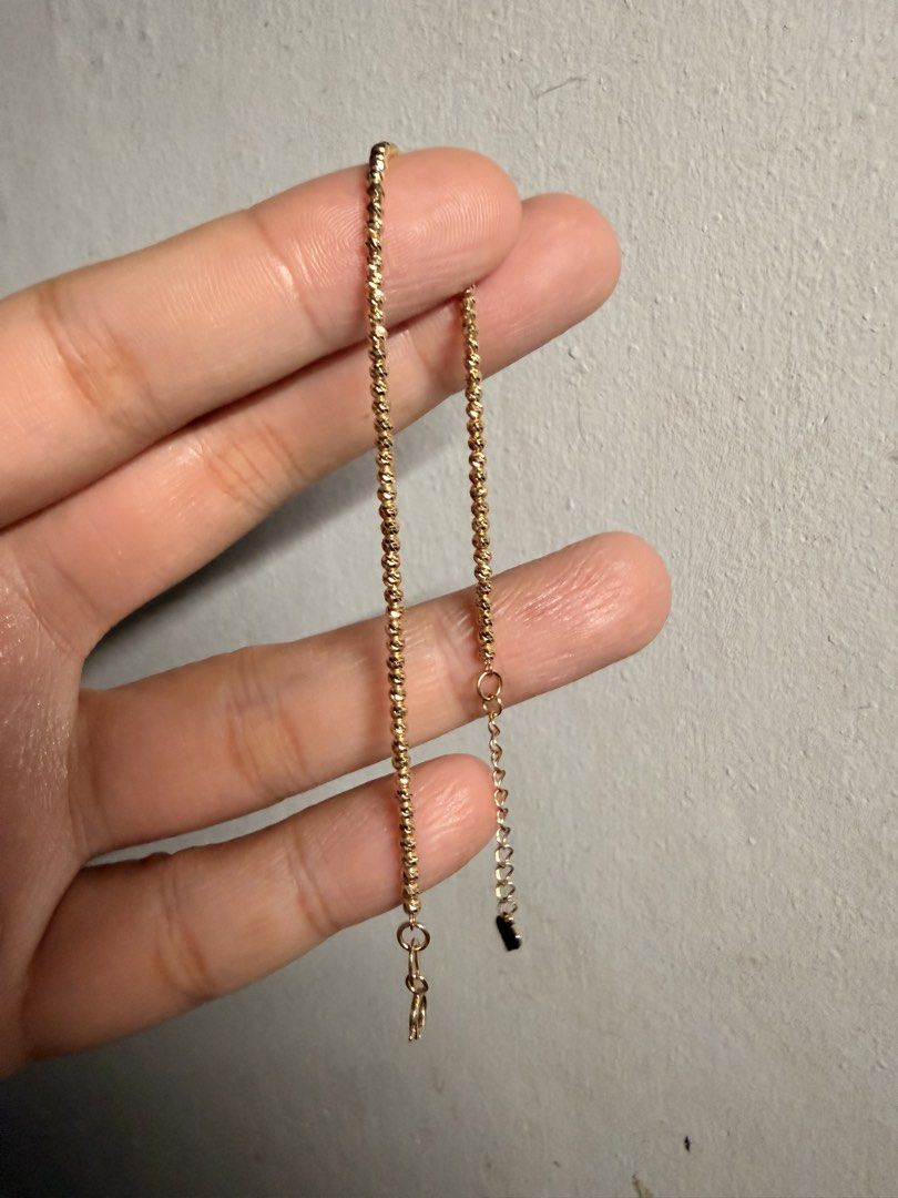 HK diacut bubble bracelet (Category: Bracelets) located in Quezon City. Submitted by hvamom (Listing ID 1466389771, Image 1). Description: 16-19cm yg 1.84g HK settings.