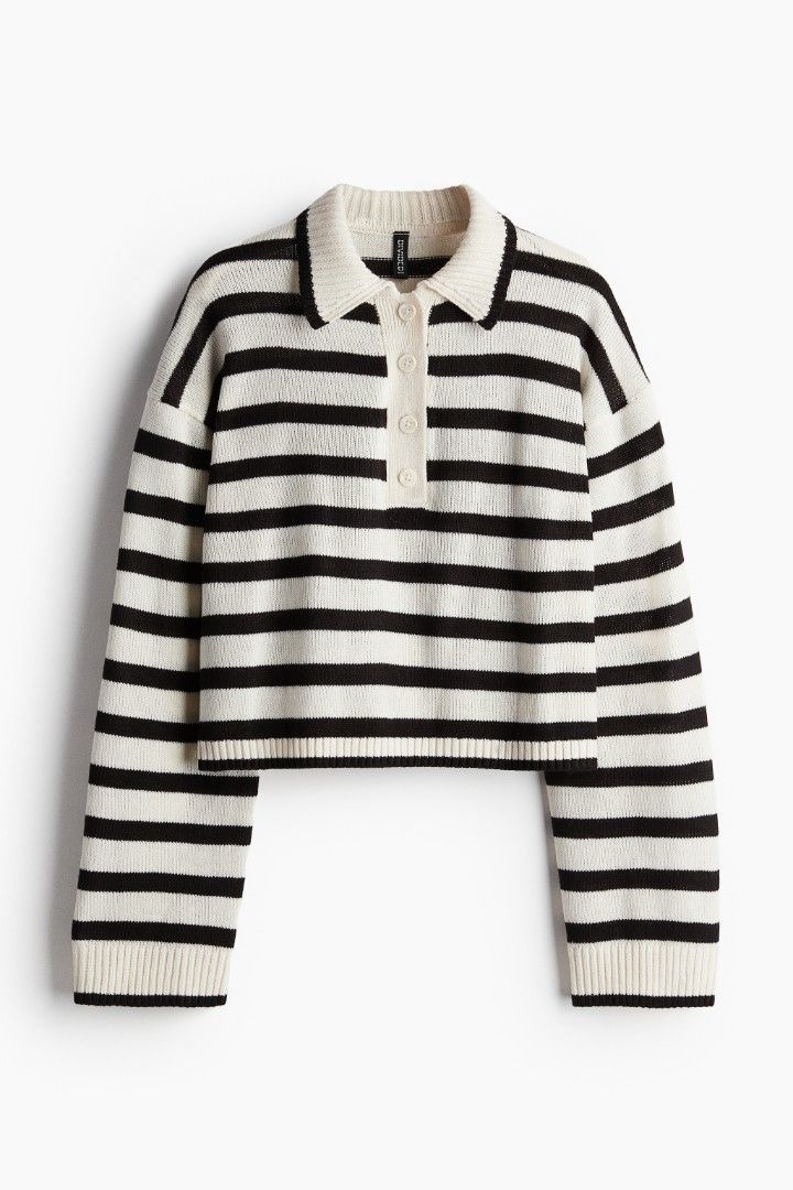 H&M Cropped Sweater (Category: Coats, Jackets and Outerwear) located in Muntinlupa City. Submitted by pinkkartdiaries (Listing ID 1466539270, Image 1). Description: 🎀 authentic and from the US 🎀 used thrice only and no when worn 🎀 small on tag also fits medium 🎀 shipping fee shoukdered by buyer 🎀 shipping thru: Lalamove/J&T/Flash 📌 Alabang, Muntinlupa.