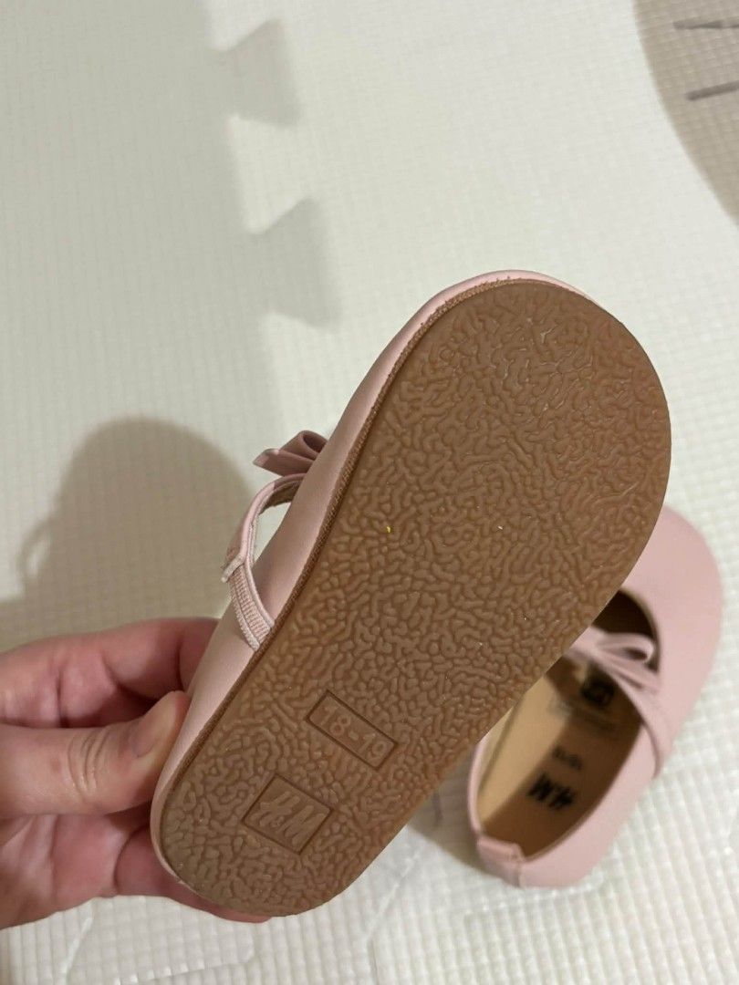 H&M Doll Shoes (Category: Baby Toiletries & Grooming) located in Cainta. Submitted by remsiecorpus (Listing ID 1466385108, Image 3). Description: 💰: gcash Cainta - Marikina Area.