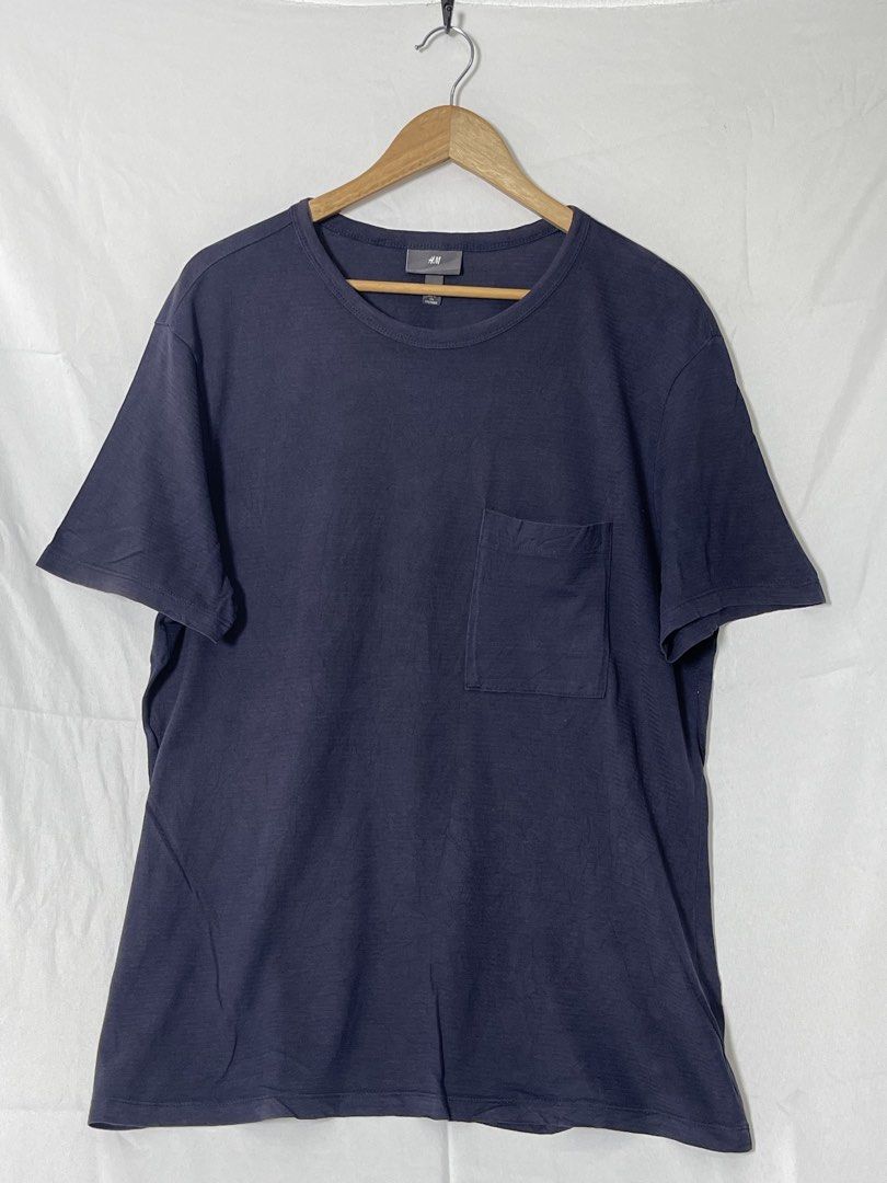 H&M Navy Pocket Shirt (Category: Tshirts & Polo Shirts ) located in Imus. Submitted by mochi.rella (Listing ID 1466508981, Image 1). Description: Navy HM Pocket Good Condition L on tag | Fit L W 23.5 | L 28 .