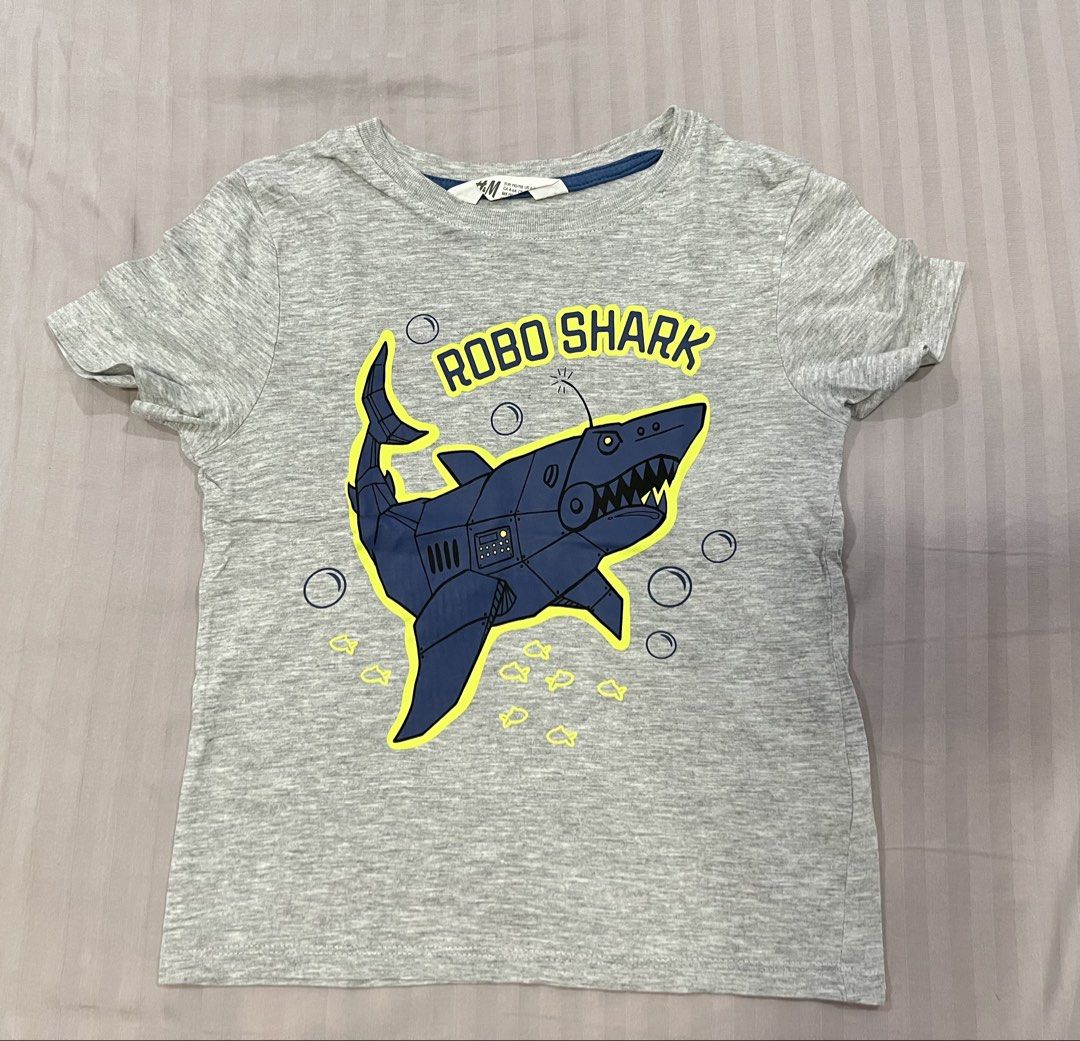 H&M Shirt 4-6Y (Category: Babies & Kids Fashion) located in San Juan City. Submitted by addieandmatty (Listing ID 1466359849, Image 1). Description: .