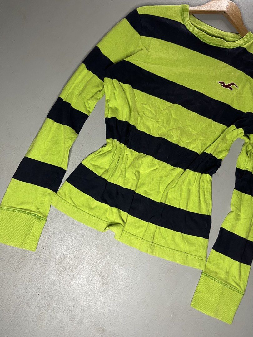 HOLLISTER (Category: Others Tops) located in Catbalogan. Submitted by wayndsyclee. (Listing ID 1466425511, Image 3). Description: HOLLISTER SIZE SMALL NO ISSUE NEED WASH COLOR RATE 9/10 .