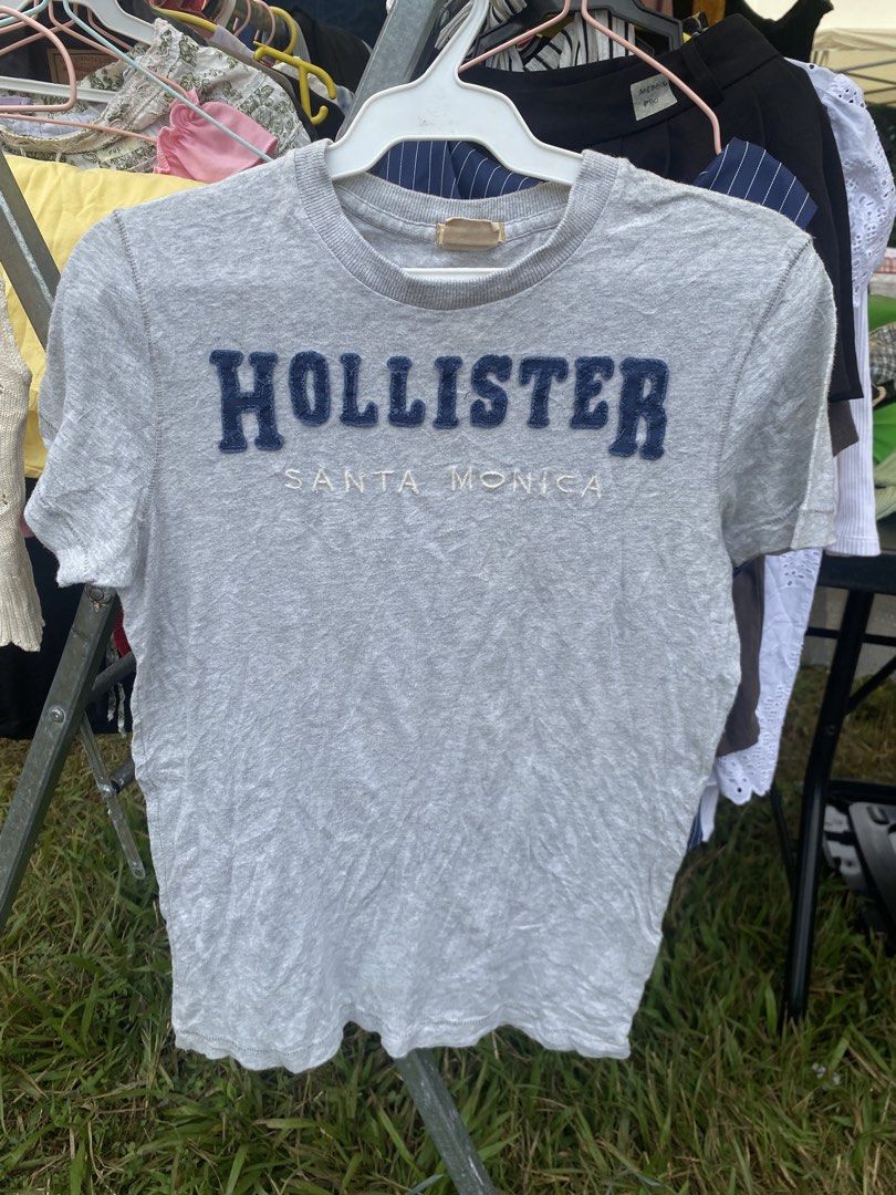Hollister Shirt (Category: Shirts) located in Maramag. Submitted by 88forke (Listing ID 1466400775, Image 1). Description: .