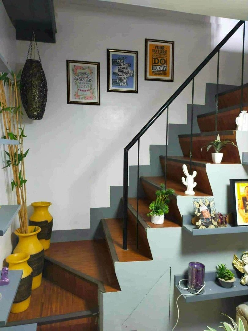 House and lot (Category: Announcements) located in Cavite. Submitted by kairi11 (Listing ID 1466387318, Image 2). Description: ❗HOUSE AND LOT FOR SALE! 🏡 Location: Greensborough Subdivision, Sabang, Dasmariñas, Cavite City Lot size: 62 sqm 2-storey townhouse residential home Clean Title Updated Real Estate Tax ✅3 Bedrooms ✅1 1/2 Bathroom ✅Living and Dining Area ✅Full Kitchen with built in cabinets ✅Master's Bedroom with walk in closet and access