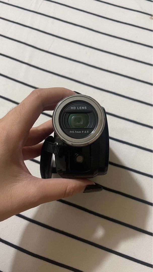 HP Full HD 1080P Digital Camcorder (Category: Video Cameras) located in Aroroy. Submitted by icyyahh (Listing ID 1466430746, Image 2). Description: 📹 HP Full HD 1080P Digital Camcorder — For Sale ₱ 3,000 — Negotiable Selling my HP Digital Camcorder, perfect for vintage-style videos, casual filming, travel, and memories! ✨ 📌 Specifications: • HP Digital Camcorder • Full HD 1080P Video • Up to 16MP Still Image Capture • 16× Digital Zoom • 3.0” To