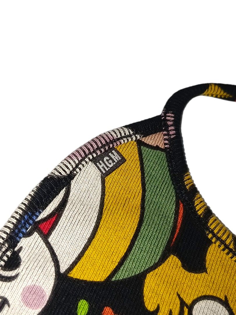 Hysteric Mini All Over Character Print Bib (Category: Weaning & Toddler Feeding) located in Aliaga. Submitted by thriftkeizieee (Listing ID 1466466953, Image 3). Description: newborn|6cm DM ME IF INTERESTED 📩.