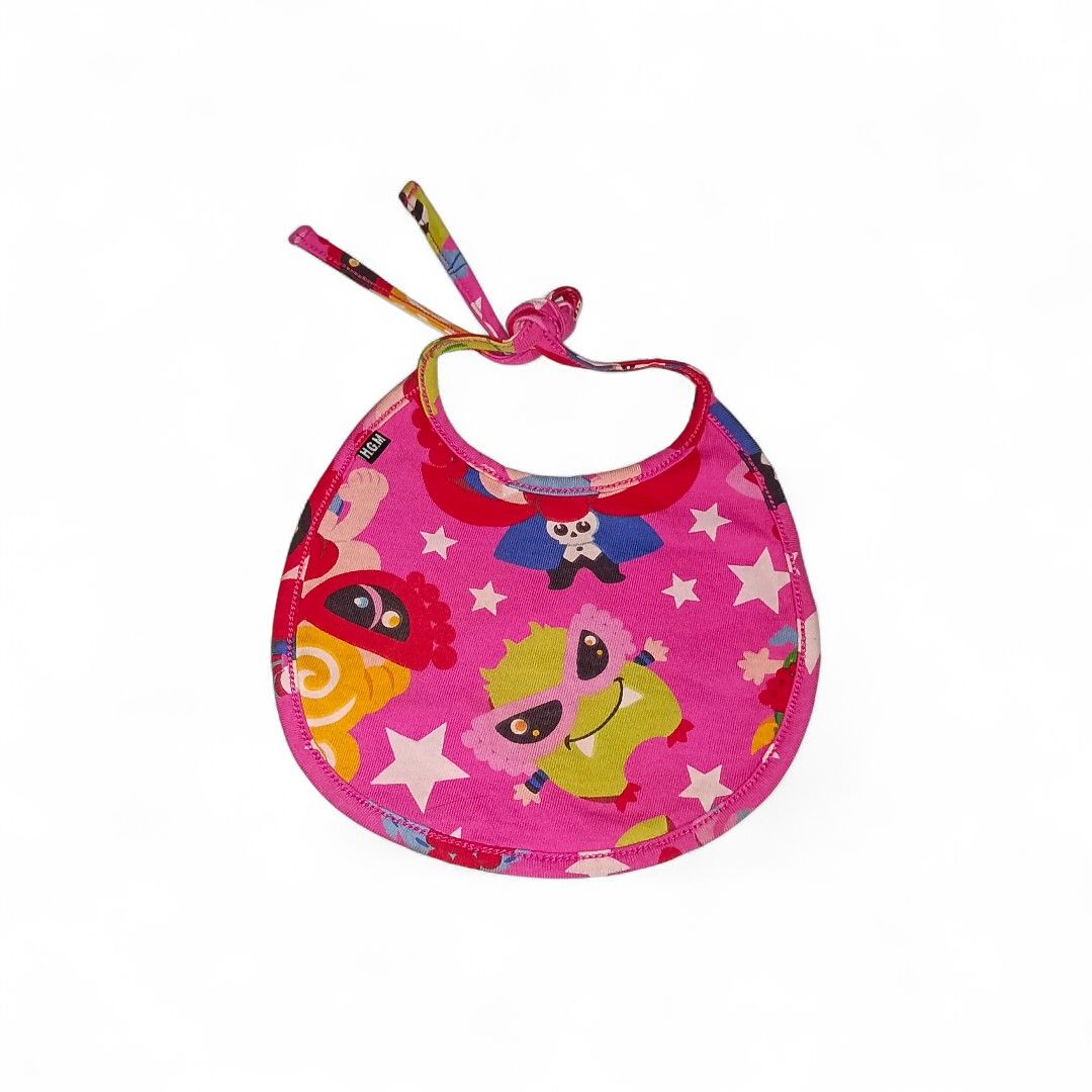 Hysteric Mini Pink Star & Character Print Bib (Category: Weaning & Toddler Feeding) located in Aliaga. Submitted by thriftkeizieee (Listing ID 1466470189, Image 2). Description: Newborn| 6cm DM ME IF INTERESTED 📩.