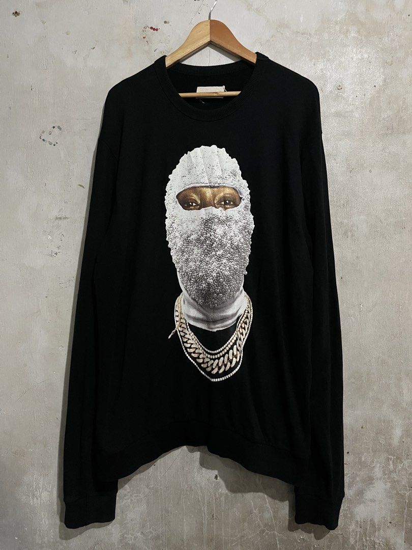 Ih Nom Uh Nit Mask graphic-print sweatshirt (Category: Coats, Jackets and Outerwear) located in Santa Cruz. Submitted by thriftgane0.2 (Listing ID 1466387765, Image 1). Description: EXCELLENT CONDITION NOBISSUE DIMES-25x31.