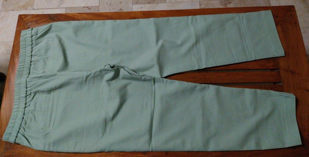 IORA casual trousers (Category: Other Bottoms) located in Marikina City. Submitted by positivity.thriftshop (Listing ID 1466453981, Image 2). Description: 💟 IORA mint green casual trousers ( color may vary due to lighting),bought in sg, never worn nkatago lng sa closet. 💟 Size L, back garterized pants, spare button,has front pockets and two mini pockets at the back 💚 MOP: GCash 🚚 Delivery Options: LBC and J&T only ( SF c/o buyer) 👎NO Cancell