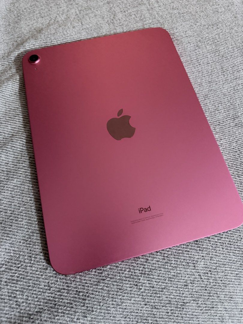 Ipad 10th gen (Category: iPad) located in Manila. Submitted by cj131313 (Listing ID 1466560955, Image 3). Description: 64gb 10th gen pink ipad No sim No issue No box Included: cable charger & case Rfs: upgrade.