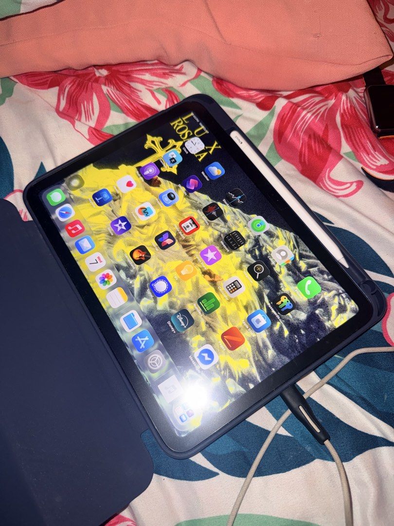 Ipad 11th gen a16 with apple pencil (type c) (Category: iPad) located in Manila. Submitted by keenhorse.1d8937 (Listing ID 1466500818, Image 2). Description: Bought last december, barely used, planned on using it for my masters, but it wasnt necessary so i didnt get to use it. Ill pitch in the case and apple pencil .