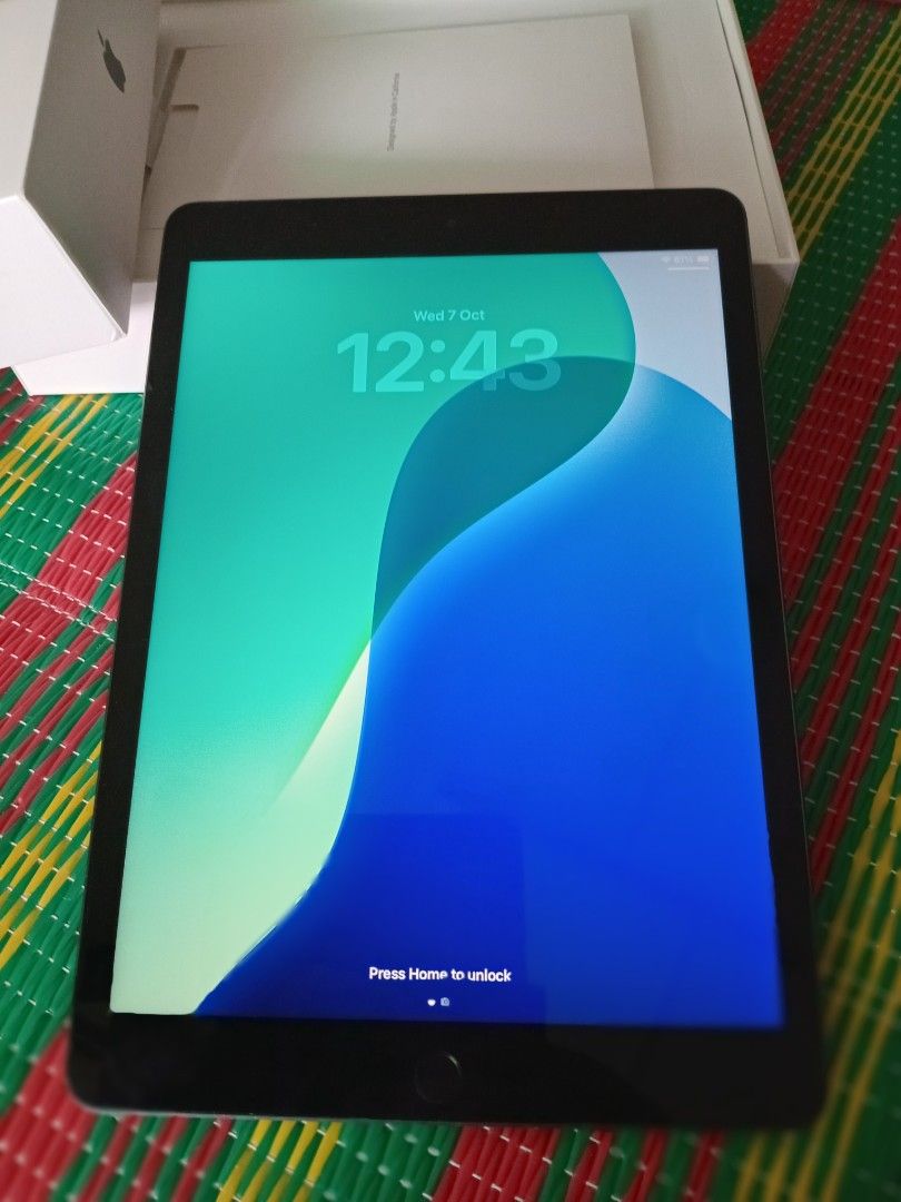 iPad (Category: iPad) located in Kuala Lumpur. Submitted by arizam15 (Listing ID 1466388800, Image 3). Description: .