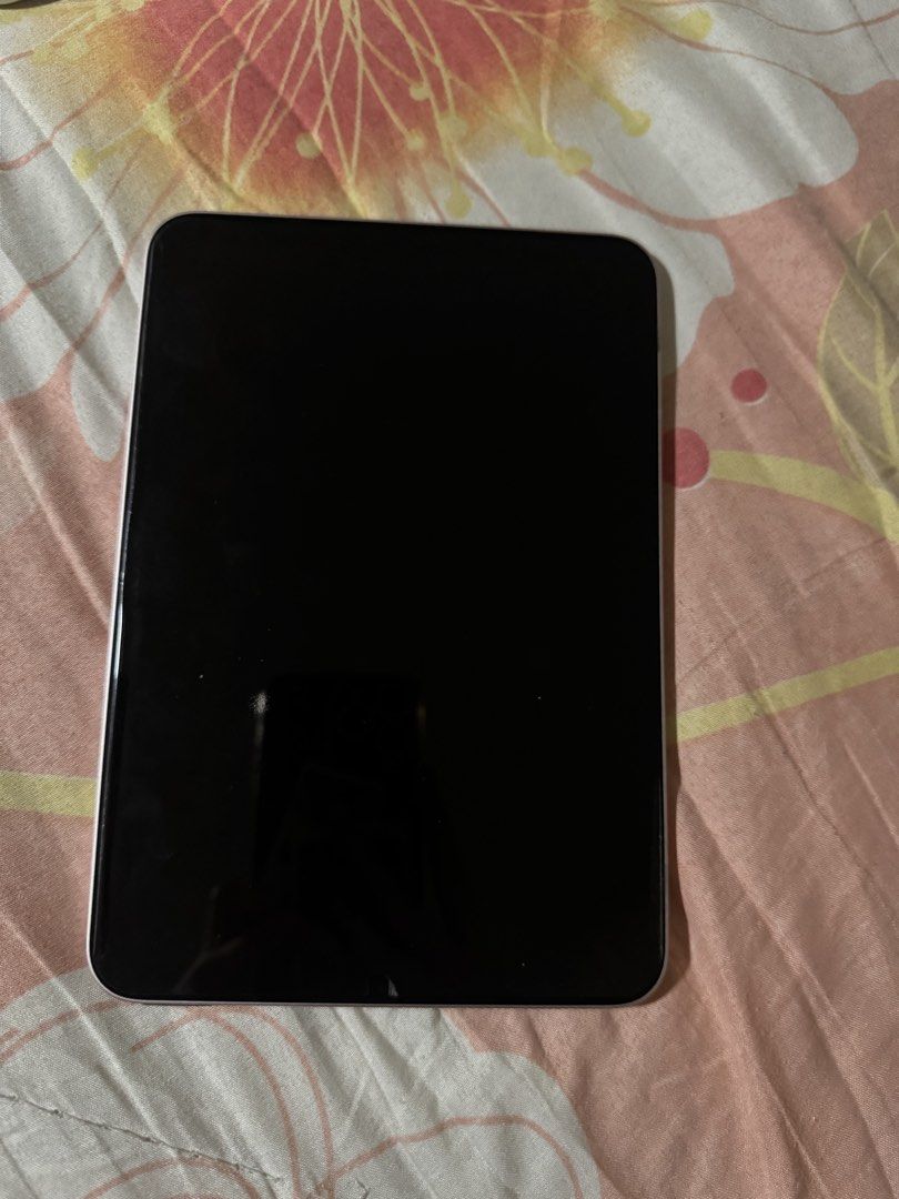iPad Mini 6 (Category: iPad) located in Mabalacat. Submitted by grptuazon (Listing ID 1466458587, Image 2). Description: UNIT DETAILS * iPadOs Version: 26.6.1 * Model Color: Roségold * Model Name: iPad Mini (6th Generation) * Capacity: 256 GB * Battery Health: 76% * Fully Working * Comes with Original Box INCLUSIONS: * Original Apple Pencil * 360 Keyboard MODE OF PAYMENT * GCASH * BPI .