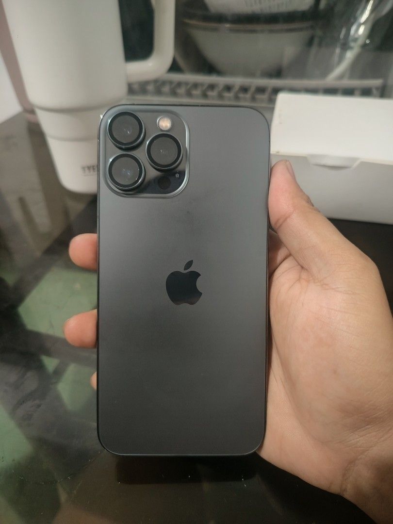 Iphone 13 pro max 128GB ❗❗ (Category: iPhone 13 Series) located in Manila. Submitted by lanz_mariano09 (Listing ID 1466322850, Image 3). Description: SALE RUSH RUSH 18999 FIX UNAHAN! IPHONE 13 PRO MAX 128GB FACTORY UNLOCKED (ANYSIM) ALL WORKING NO HISTORY OF REPAIR 100% BATTERY HEALTH ORIG ALL PARTS UNIT AND CASE ADD CASH SA LOWER UNIT.