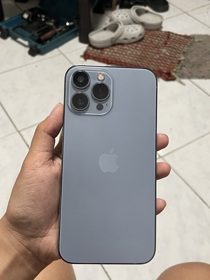 Iphone 13 Pro Max (Category: iPhone 13 Series) located in Pasig City. Submitted by pawielliinnee (Listing ID 1466013148, Image 1). Description: Details(kindly read all details po!!) •Iphone 13 Pro Max •Color: Blue •Storage: 128GB •Battery Health: 96%(replaced/verified, used battery)Feb 1,2026 •True tone✅ •Face id✅ •No sim restriction •Unli reset •All working •Strictly no return once settled! Inclusions: •Case •Unit Issue: All posted(see pics atta