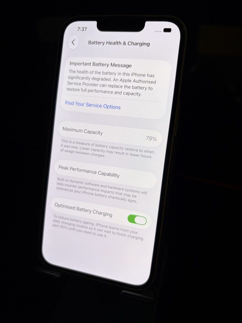 Iphone 14 Basic, Iphone 14 Base, 128gb (Category: iPhone 14 Series) located in Kuala Lumpur. Submitted by bentobaim (Listing ID 1466499080, Image 1). Description: Jangan Risau Abang Jujur Dik. Screen ade kesan calar sikit. Ade bekas ware and tare dekat side rim. Nego Sampai Let go. Extra Note : FACE ID - Ok Battery - 79% Camera Lens - Alhamdulillah Takde kesan calar Screen - Ade kesan calar sikit macam dalam gambar.