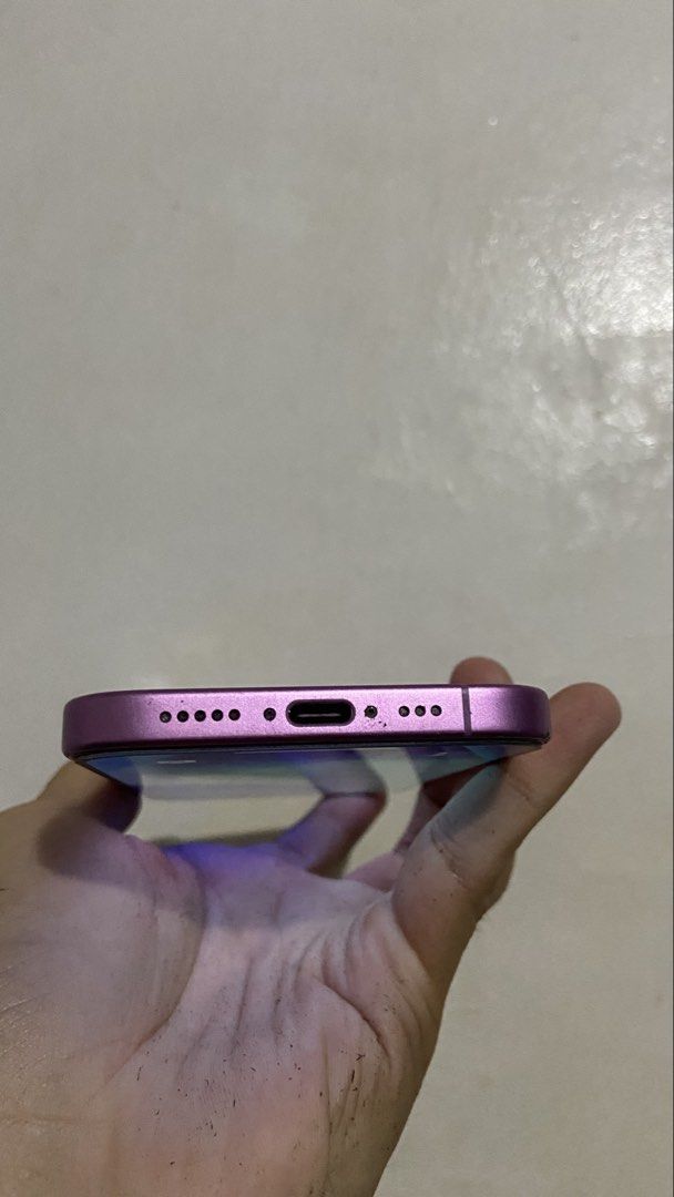 IPHONE 16 (Category: iPhone 16 Series) located in Caloocan City. Submitted by billyyyla (Listing ID 1466509818, Image 2). Description: IPHONE 16 (PINK) 128GB 89 BH ANYSIM/FU TRUE TONE WORKING FACE ID WORKING ALL BUTTON WORKING ISSUE; LCD REPLACED BUT GENUINE (worth 14k) INCLUSION: CORD AND CASE LADY OWNED QC T.sora.