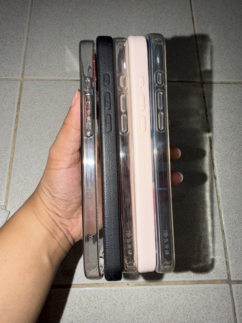 Iphone 16 Pro Max Cases (Category: Cases & Sleeves) located in Manila. Submitted by awra_ (Listing ID 1466491053, Image 2). Description: Take all for 350 Rfs: upgraded to ip17.