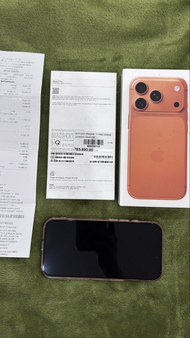 Iphone 17 pro 256gb FU 100% BH (Category: iPhone 17 Series) located in Antipolo. Submitted by guchilove (Listing ID 1466350133, Image 2). Description: Iphone 17 pro 256gb NTC Factory Unlocked 3months old with receipt 100% battery health 100% Smooth Still under warranty Pm sa interested 09192020582.