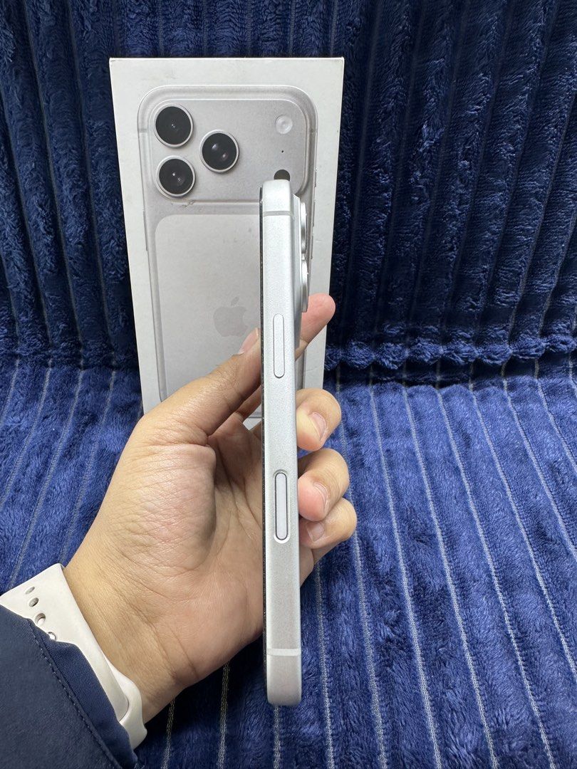 iPhone 17 Pro 256gb FU (NTC Approved) (Category: iPhone 17 Series) located in San Juan City. Submitted by NAM_Gadgets (Listing ID 1466417106, Image 3). Description: For sale or swap Price: 63,999 iPhone 17 Pro 256GB Factory unlocked any sim Silver 100% battery health 117 Cc 💯 face id working 💯 true tone working 💯 no issue 💯 no defect 💯 all working Inclusion: Box (same serial) Cord Case Tempered glass Cod with charge fee!.