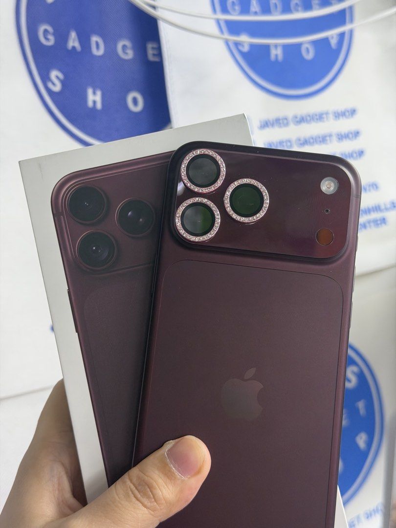 Iphone 18 Pro Max 256gb 100% BH FU Preloved (Category: iPhone 18 Series) located in San Juan City. Submitted by javedsgadgetshop (Listing ID 1466377566, Image 2). Description: Posting available device for today! QUICK INFO : Iphone 18promax 256gb 100% battery 99% makinis Factory unlock No issue / No repair Comes w/ case&charger&box Price may vary depends on the available Accepting swap/trade-in/installment/walk-in/delivery. For reference: visit o