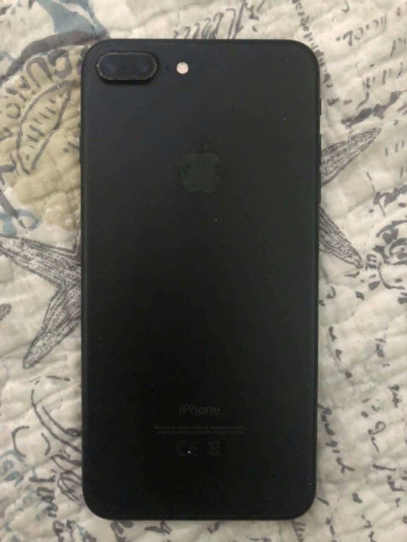 iPhone 7 Plus (Category: iPhone 7 Series) located in Valenzuela. Submitted by bryannt (Listing ID 1466405213, Image 2). Description: iPhone 7 plus 128gb (BLACK) iOS 15.8.8 100% Batt Health malinaw both cameras (front & back) all button works no sim restrictions Issue: boosted pero makunat VALENZUELA LOC. DM📩.