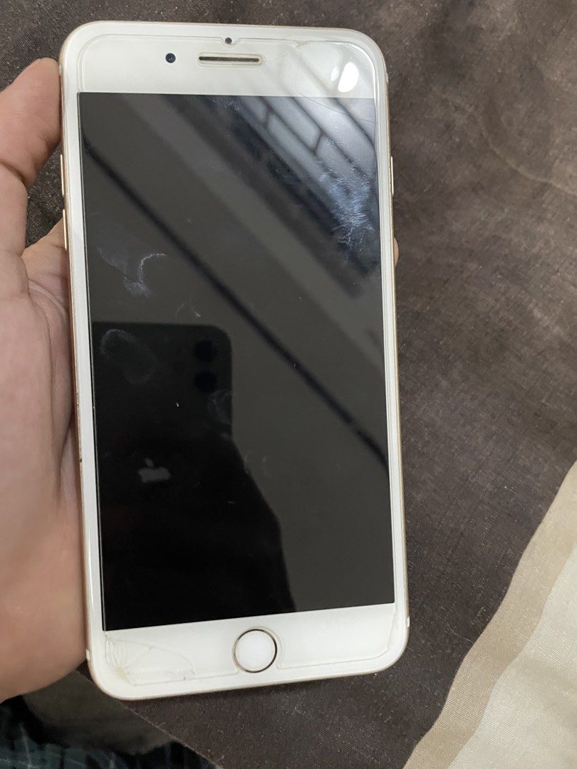 iphone 7plus (Category: Others) located in Manila. Submitted by ch1lleroli82692 (Listing ID 1466504283, Image 2). Description: 128 gb orig all parts.