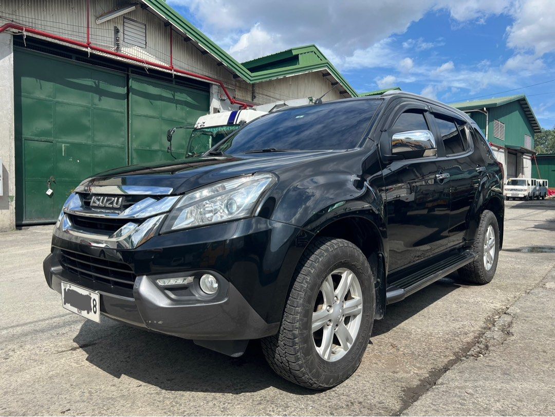 Isuzu Mu-X (Category: Used Cars) located in Manila. Submitted by 09158215988_backhoeexcavator (Listing ID 1466398497, Image 3). Description: 📌FOR SALE ISUZU MUX 2015 ✅ Model: MU-X ✅ Year Model: 2015 ✅ Mileage: 45,000+ hours ✅ Color: BLACK ✅ Fuel: DIESEL ✅ Engine: 4JK1-TC 📌Price: 750,000 PHP 📱Vibe r (0915)-(821)-(5988) •Family Used Car •Well maintained •Side Airbags •Intact and Fresh Interior •Electronics, Windows All Working. •No Accident Hist