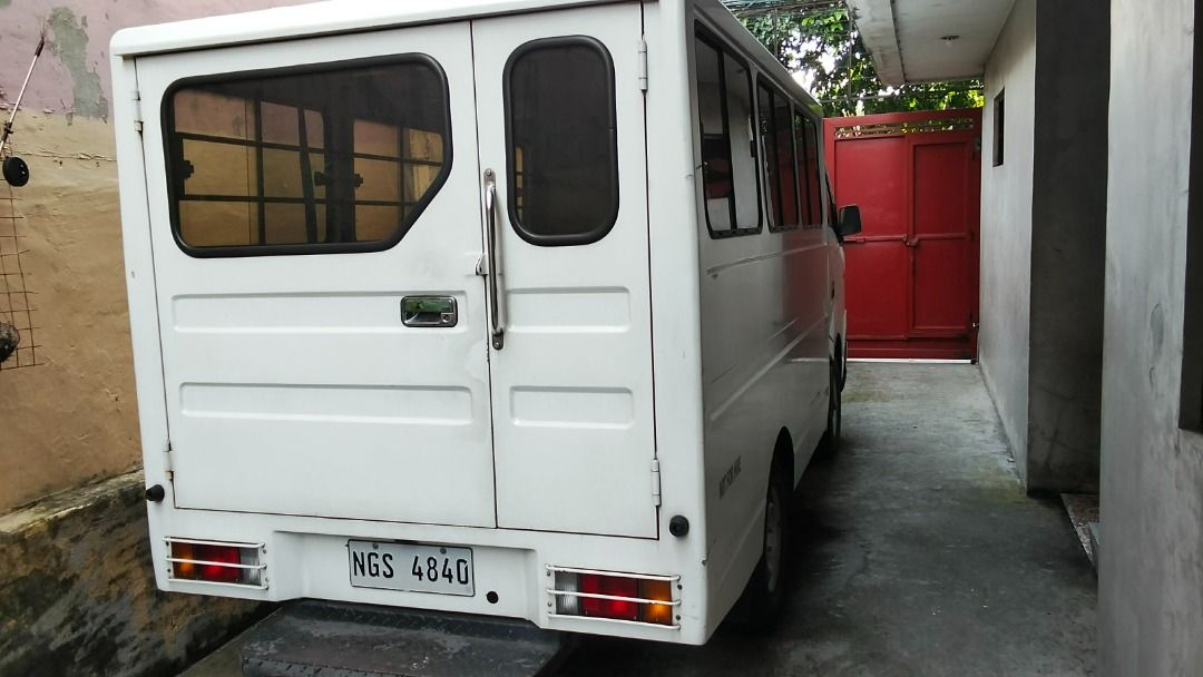 Isuzu Travis L Manual (Category: Used Cars) located in Quezon City. Submitted by ianjoychi01 (Listing ID 1466417458, Image 2). Description: Isuzu Traviz 2021 Selling : 700,000 (Slightly negotiable) Clean paper. 1st owner here. Manual trans. Diesel Euro 4 compliant Complete papers Registered Stereo Single aircon w/ blower in the rear. Clean interior No pending penalties and No accident New tires Ready to use. Smooth paint with slight scratches. Us